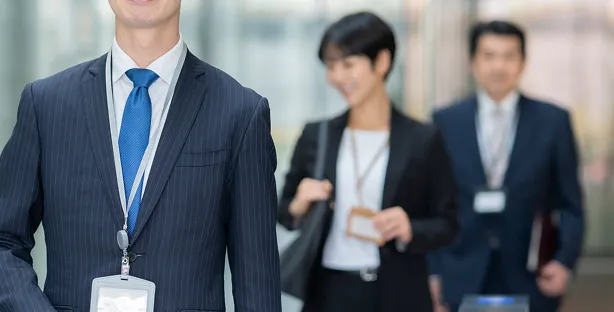 不正接触・競業の行動調査